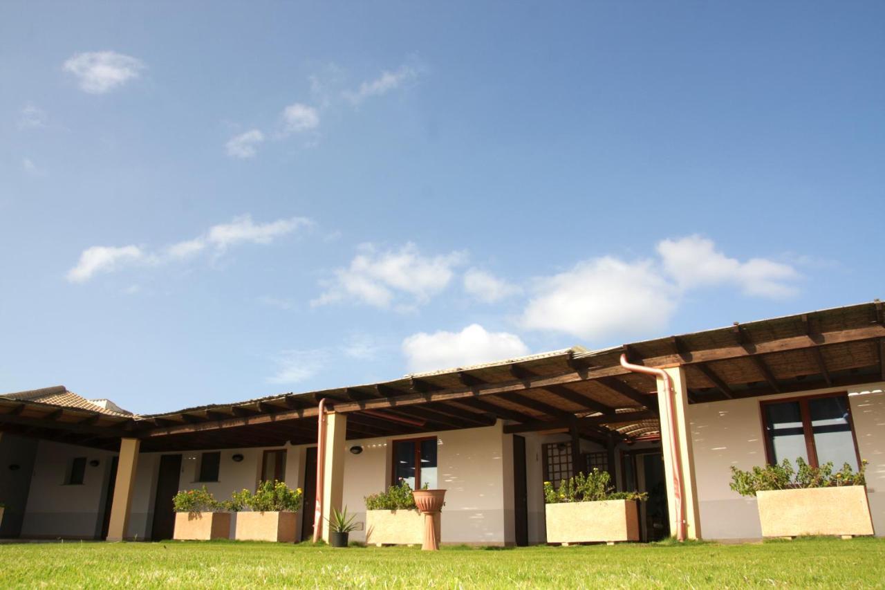 Hotel Tupei Calasetta Exterior photo
